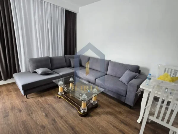Tirane, jepet me qera apartament 1+1+Ballkon Kati 3, 75 m² 350 €