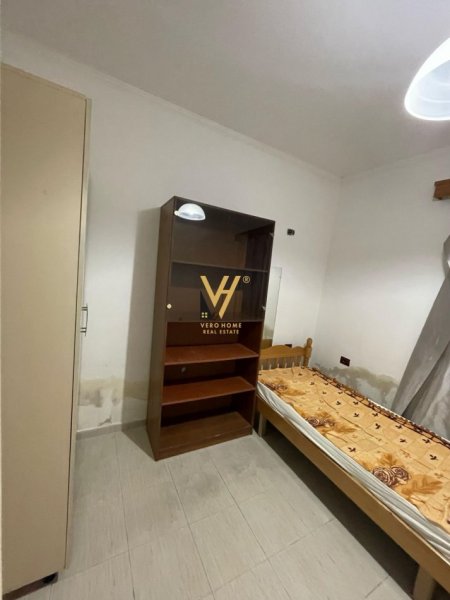 Tirane, jepet me qera apartament 1+1+Ballkon Kati 1, 55 m² 380 € (MINISTRIA E DREJTESISE)