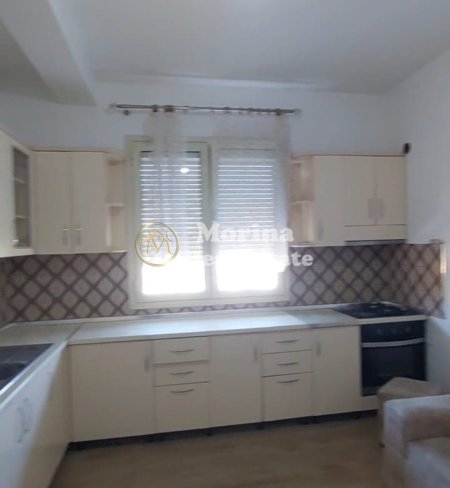 Tirane, jepet me qera apartament 2+1 Kati 2, 100 m² 450 € (Fakulteti i Mjekesise)