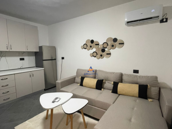 Tirane, jepet me qera apartament 2+1 Kati 2, 80 m² 600 € (RRUGA RIZA CEROVA)