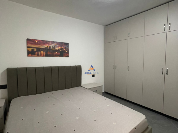 Tirane, jepet me qera apartament 2+1 Kati 2, 80 m² 600 € (RRUGA RIZA CEROVA)