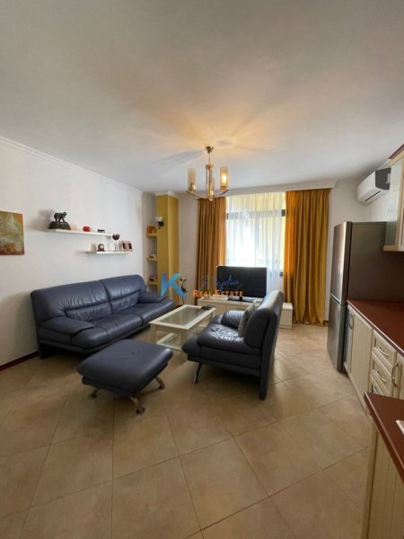 Tirane, jap me qera apartament 2+1 Kati 8, 78 m² (Qender, pas Piaces)