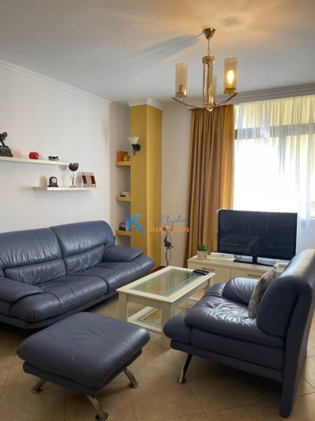 Tirane, jap me qera apartament 2+1 Kati 8, 78 m² (Qender, pas Piaces)
