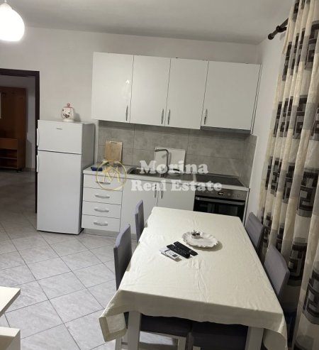 Tirane, jepet me qera apartament 1+1 Kati 1, 65 m² 480 € (Komuna e Parisit)