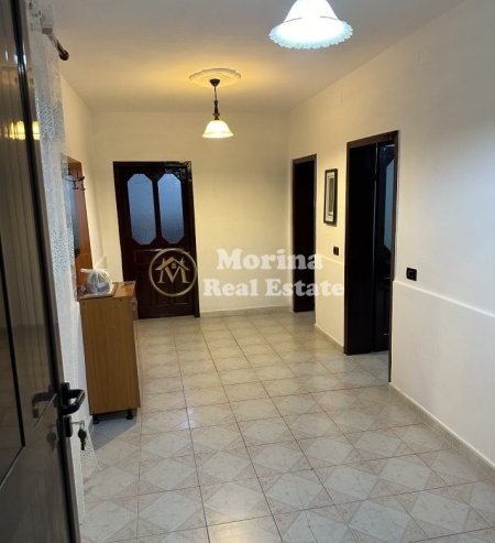 Tirane, jepet me qera apartament 1+1 Kati 1, 65 m² 480 € (Komuna e Parisit)