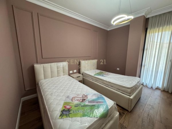Tirane, jepet me qera apartament 2+1 Kati 1, 104 m² 1.200 € (RANE SPITALIT VETERINAR !)