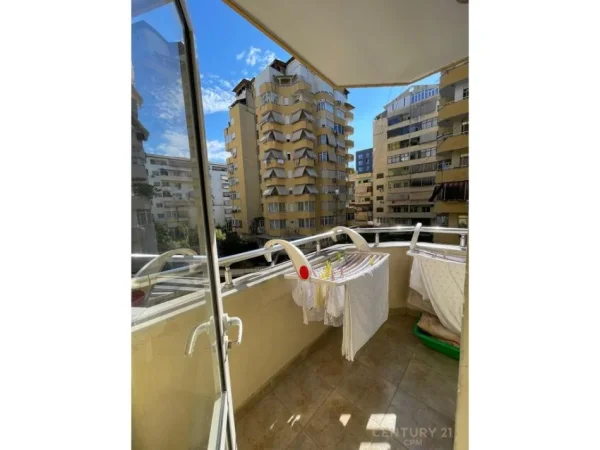 Tirane, shitet apartament 2+1 Kati 4, 113 m² 275.000 € (KOMUNA E PARISIT)