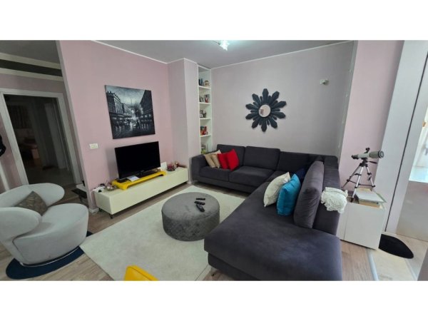 Tirane, shitet apartament duplex 2+1+Ballkon Kati 4, 151 m² 360.000 € 