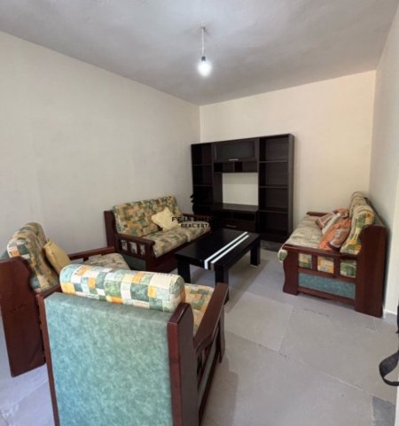 Tirane, jepet me qera apartament 2+1 Kati 1, 75 m² 450 € (SELITE)