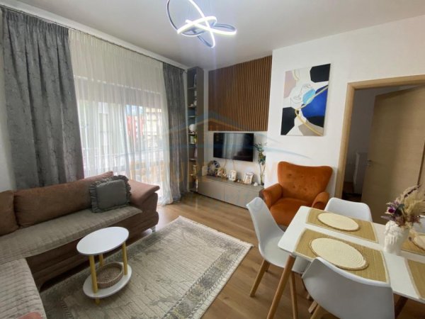 Tirane, shes apartament 1+1 Kati 1, 52 m² 97.000 € (pranë Anna Market.)