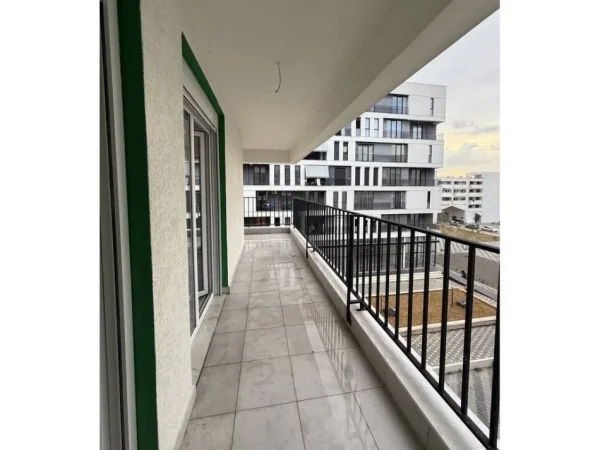 Tirane, jepet me qera apartament 2+1+Ballkon Kati 3, 117 m² 500 €