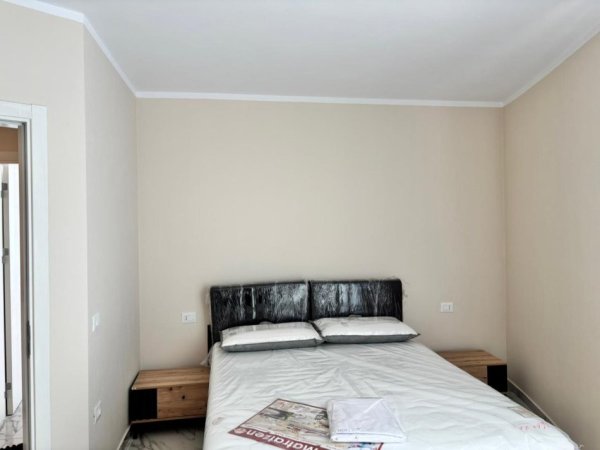 Tirane, jepet me qera apartament 1+1 Kati 7, 70 m² 550 € 