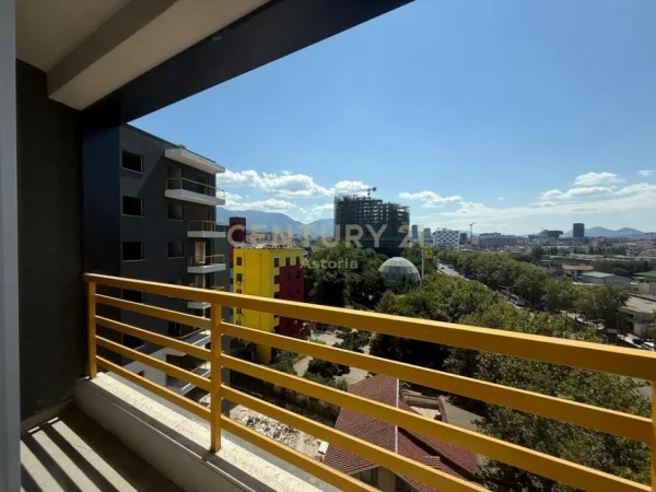 Tirane, jepet me qera apartament 1+1 Kati 6, 453 m² 2.500 € (Zogu Zi)