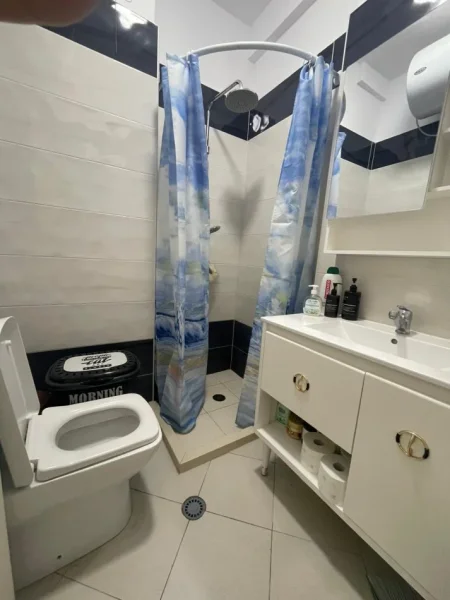 Gjiri Lalezit | Hamallaj, shitet apartament 1+1+Ballkon Kati 3, 53 m² 120.000 € (Gjiri Lalzit)