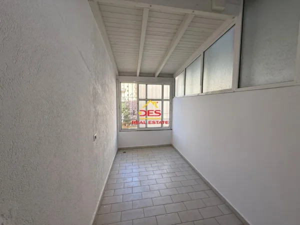 Vlore, shitet apartament 2+1+Ballkon Kati 2, 102 m² 165.000 € (Rruga gjergj Arianiti)