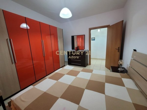 Tirane, jepet me qera apartament 2+1 Kati 3, 120 m² 600 € (Prane Fondacionit Eleonore)