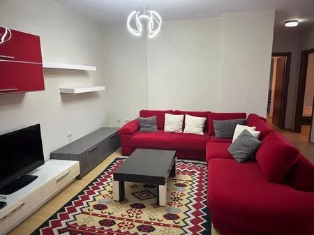 Tirane, jap me qera apartament 2+1+Ballkon Kati 6, 100 m² 750 € (Rruag e kavajes)