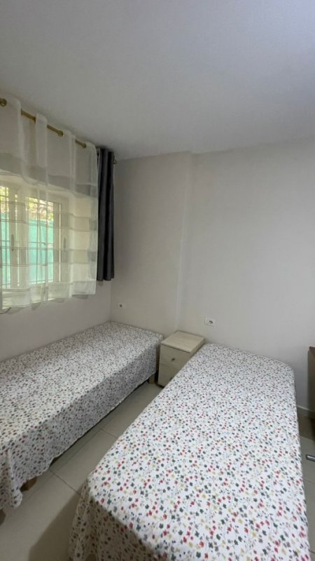 Tirane, jepet me qera garsonier 1+1 Kati 1, 40 m² 260 € 