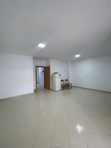 Tirane, shitet apartament 2+1+Ballkon Kati 5, 99 m² 130.000 € (Rruga 3 deshmoret)