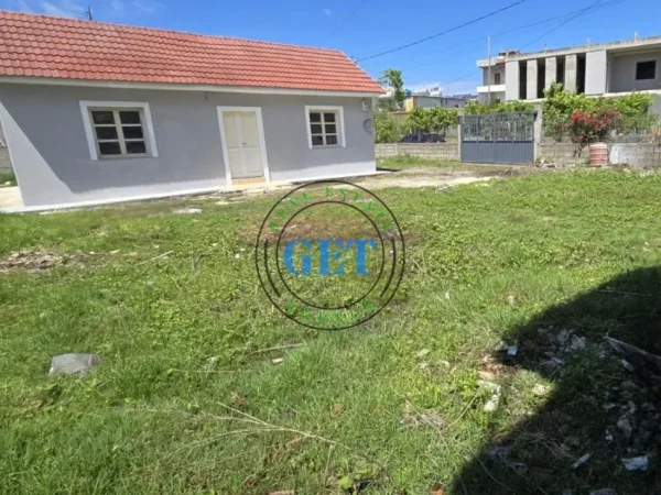 Durres, Shitet shtepi Private + Toke , 78.000 € (Lagjia Nr.15)