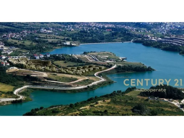 Tirane, shes Vile 2+1 Kati 2, 223 m² 570.000 € (Farka Hills)