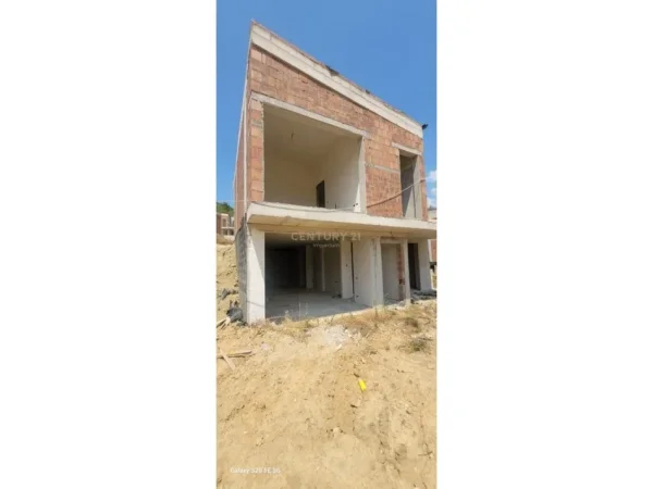 Tirane, shes Vile 3+1+Aneks+Ballkon Kati 1, 363 m² 520.000 € (Mullet)