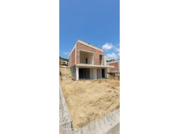 Tirane, shes Vile 3+1+Aneks+Ballkon Kati 1, 363 m² 520.000 € (Mullet)