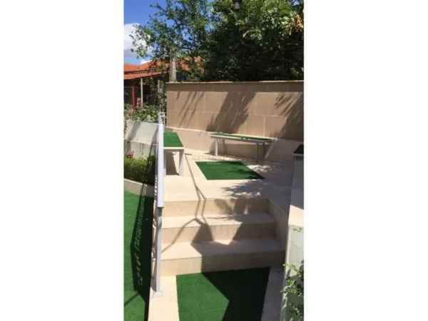 Tirane, shes Vile Kati 3, 620 m² 450.000 € (Insituti Bujqesor)