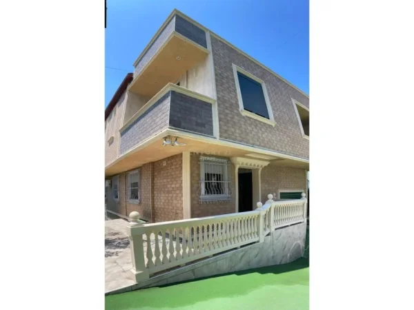 Tirane, shes Vile Kati 3, 620 m² 450.000 € (Insituti Bujqesor)