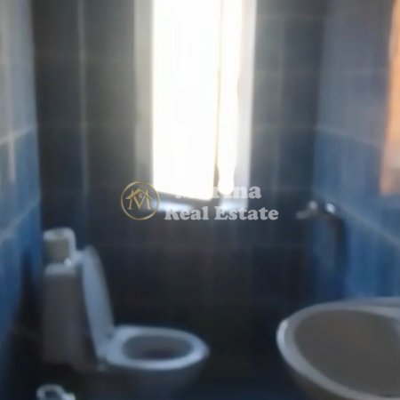 Tirane, jepet me qera apartament 1+1 Kati 5, 65 m² 400 € (Pediatria)