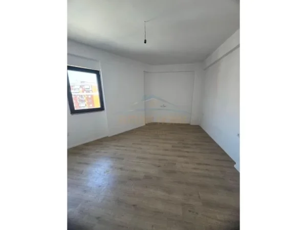 Tirane, shes apartament 2+1 Kati 5, 128 m² 217.600 € (Oasis Residence, Unaza e Re)