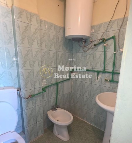 Tirane, jepet me qera apartament 1+1 Kati 3, 65 m² 250 € (Medreseja)
