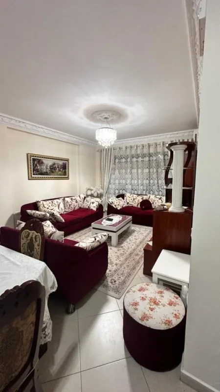 Tirane, jepet me qera apartament Kati 5, 110 m² 500 € (RRUGA MIKEL MARUBI)