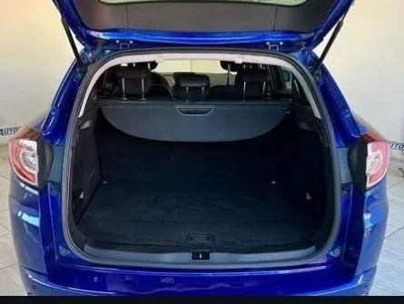 Tirane, shes makine Renault Megane Nafte, blu e errët automatik Klima 5.200 €