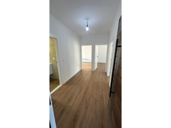 Tirane, shes apartament 2+1 Kati 4, 72 m² 129.000 € (Rrugen Ali Baushi, Xhamllik, Tirane)