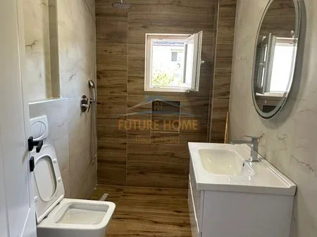 Tirane, shitet apartament 2+1+Ballkon Kati 4, 73 m² 129.000 € 