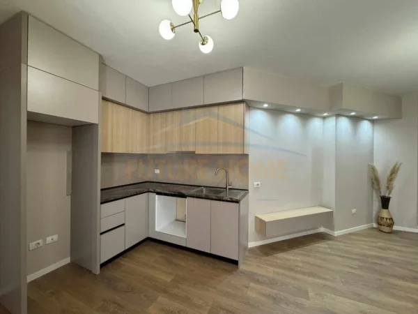 Tirane, shitet apartament 2+1 Kati 3, 76 m² 119.000 € 