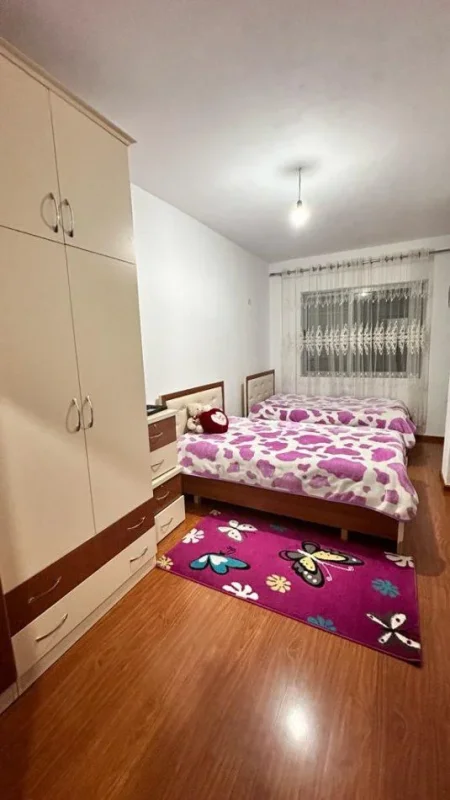 Tirane, jap me qera apartament 2+1+Ballkon Kati 5, 110 m² 500 € (ASTIR)