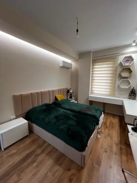 Tirane, jepet me qera apartament 1+1 Kati 3, 75 m² 750 € (PRANE KLINIKES INDIANE TE SYRIT)