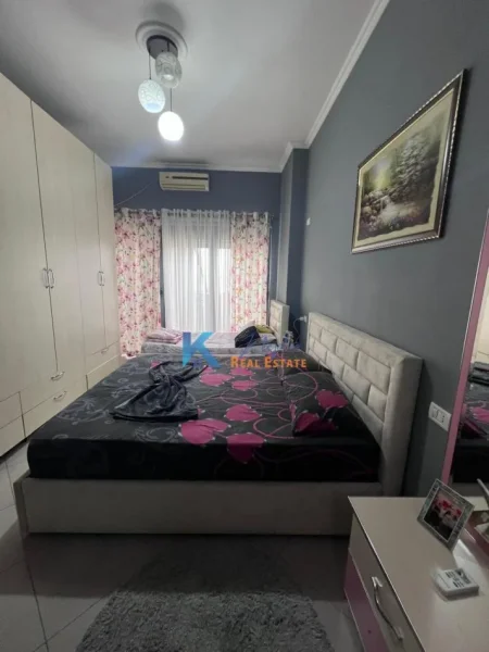 Tirane, shitet apartament 2+1+Ballkon Kati 8, 105 m² 160.000 € (Astir, afër Bar Artisti)