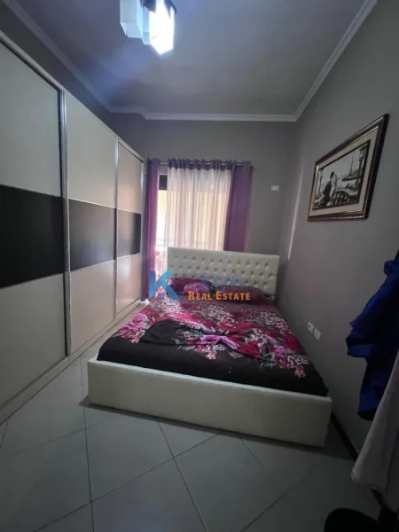 Tirane, shitet apartament 2+1+Ballkon Kati 8, 105 m² 160.000 € (Astir, afër Bar Artisti)