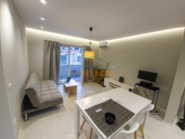 Tirane, shitet apartament 1+1+Ballkon Kati 1, 61 m² 165.000 € (Pazari i Ri)