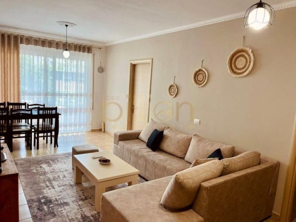 Tirane, jepet me qera 2+1+Ballkon , 90 m² 600 € (Don Bosco)