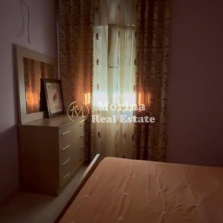 Tirane, jepet me qera apartament 2+1 Kati 5, 105 m² 450 € (Fresku)