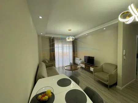 Tirane, jepet me qera apartament 2+1 Kati 5, 91 m² 950 € 