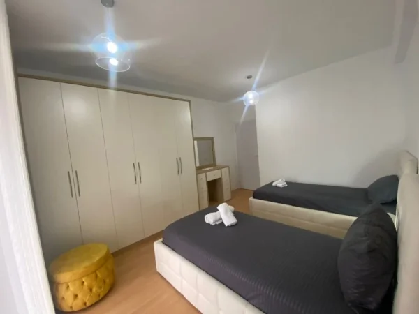 Tirane, jepet me qera apartament 2+1 Kati 9, 100 m² 650 € (5 maji)