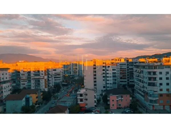 Tirane, shitet , 166 m² 498.000 € (Astir)