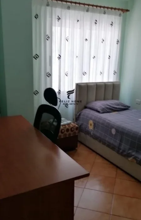 Tirane, jepet me qera apartament 2+1 Kati 3, 98 m² 600 € (PRANE EHW)