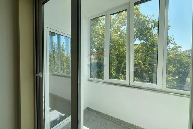 Tirane, shitet apartament 1+1+Ballkon , 55 m² 140.000 € (21 Dhjetori)