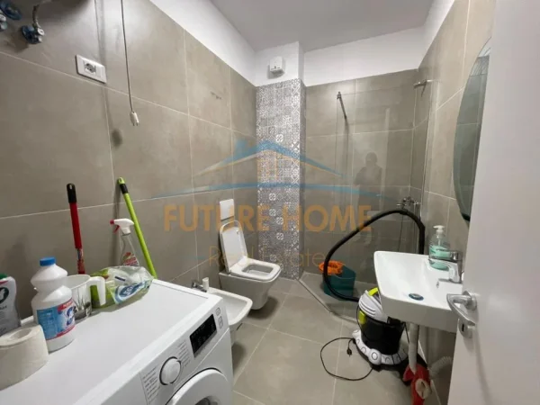 Tirane, jepet me qera apartament 1+1 Kati 6, 53 m² 750 € 